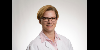 Katrin Breitling, Chefärztin der Frauenklinik klärt über die Menstruation auf.