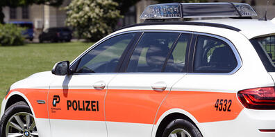 Die Kantonspolizei war am Donnerstag in Stadel bei Winterthur mit einem Grossaufgebot im Einsatz. (Symbolbild)