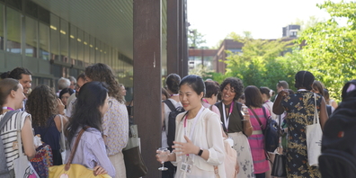 Networking der interkulturellen ForscherInnen auf dem OST-Campus Rapperswil an der 12. IAIR-Konferenz.