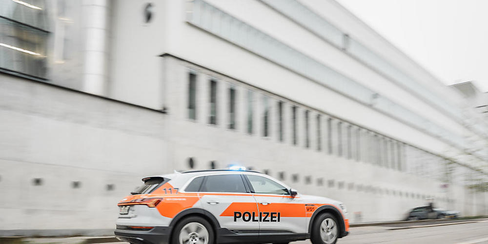 In der Stadt St. Gallen hat sich ein 33-jähriger Mann bei einem Arbeitsunfall schwer am Oberarm verletzt. (Symbolbild)
