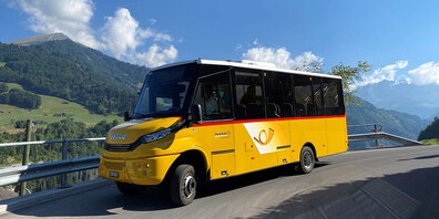 Das neue Postauto im Prättigau.