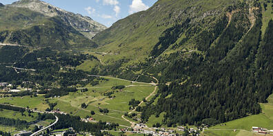 Das Nadelöhr in den Norden: Autobahn A2 vor dem Südportal des Gotthardtunnels der A2 in Airolo. (Archivbild)