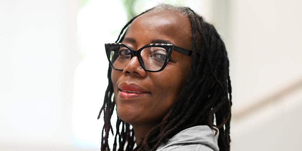 ARCHIV - Tsitsi Dangarembga, Friedenspreisträgerin des Deutschen Buchhandels, simbabwische Autorin und Filmemacherin. Foto: Jens Kalaene/dpa