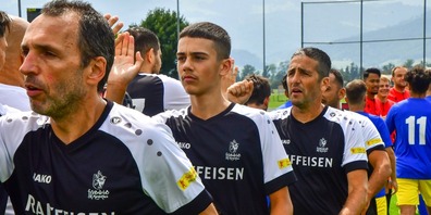 Luciano Simonell (Mitte) wechselt ebenfalls nach Ruggell. 