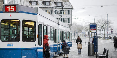 Im letzten Winter wurde die Linie 15 eingestellt. Wegen Krankheitsausfällen ist das nun wieder der Fall. (Archivbild)