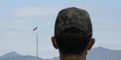 Auf Aktion folgt Reaktion: Nach Nordkoreas jüngstem Raketentest haben südkoreanische Streitkräfte zwei Präzisionsbomben abgefeuert. Foto: Ahn Young-Joon/AP/dpa