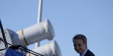 Griechenlands Premier Kyriakos Mitsotakis hat am Dienstag bei einem Treffen mit US-Abgeordneten "die extreme und eskalierende Kampfrhetorik" der Türkei gegenüber seinem Land sowie die Missachtung der griechischen Souveränität seitens der türkische...