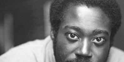 ARCHIV - Der Dramatiker Charles Fuller, aufgenommen in seinem Haus. Fuller ist tot. Er starb am 03.10.2022 im Mount Sinai Hospital in Toronto, wie sein Sohn David dem Branchenmagazin «Hollywood Reporter» sagte. Fuller wurde 83 Jahre alt. Foto: Jer...