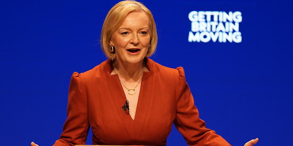Liz Truss, Premierministerin von Großbritannien, hält am letzten Tag des Jahreskongresses der Konservativen Partei ihre Grundsatzrede. Foto: Jacob King/PA Wire/dpa