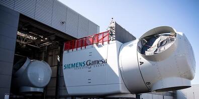 Der Übernahmeplan von Siemens Energy für seine Mehrheitsbeteiligung Siemens Gamesa verzögert sich. Ursprünglich hatten die Münchner gehofft, das offizielle Angebot Mitte September starten zu können - sofern die spanische Börsenaufsicht CNMV mitspi...