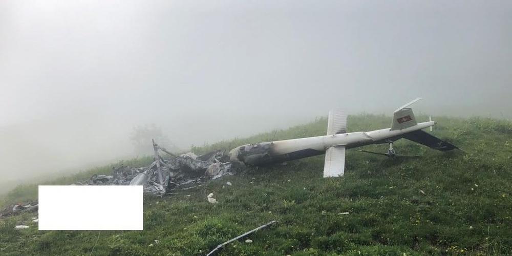 Wrackteile des Helikopters im Gebiet Surenen bei Attinghausen UR. Der Pilot starb.