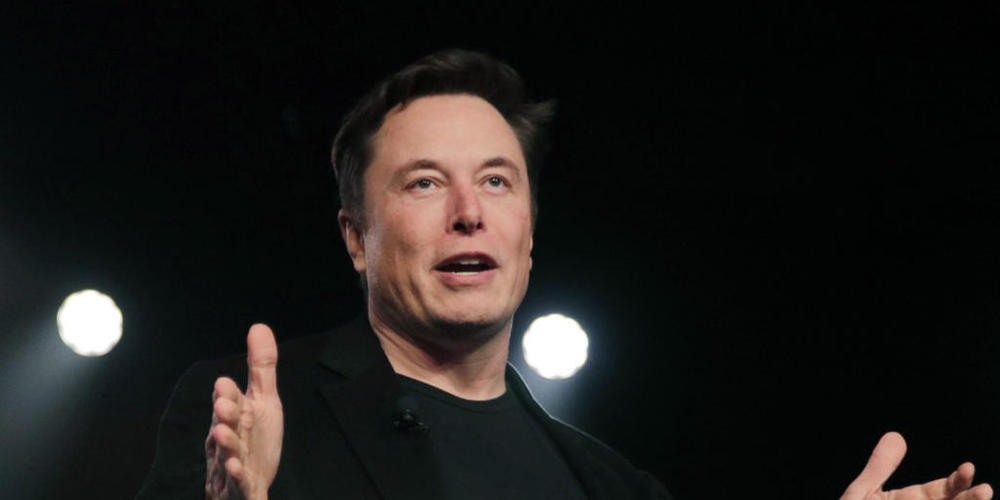 Der US-Tech-Unternehmer Elon Musk hält sich bei der Übernahme von Twitter eine Hintertür offen. (Archivbild)