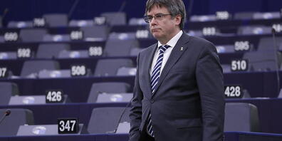 Die Partei des früheren katalanischen Regionalpräsidenten und Unabhängigkeitsbefürworters Carles Puigdemont verlässt die Regionalregierung in Katalonien. (Archivbild)