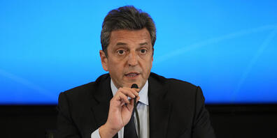 Der neue argentinische Wirtschaftsminister Sergio Massa sagte Anfang August zu, das öffentliche Defizit des Landes in diesem Jahr auf 2,5 Prozent des Bruttoinlandsproduktes (BIP) zu senken. (Archivbild)