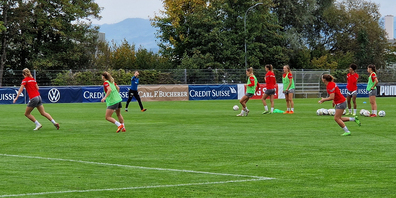 Die Frauen-Nati absolvierte ein intensives Training auf dem Chrummen.