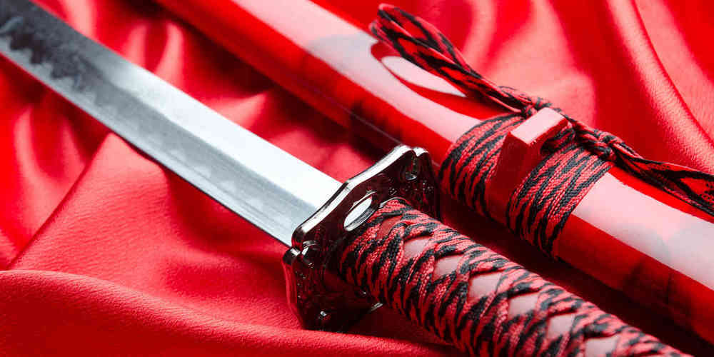 Mit einem solchen Schwert wollte ein Mann den früheren Lebensgefährten seiner Partnerin vertreiben