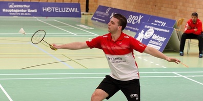 Rudi Dellenbach steht als Assistenz-Spielertrainer im Männereinzel im Einsatz.