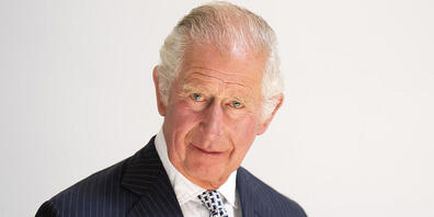 ARCHIV - Charles, damals Prinz von Wales, aufgenommen bei bei einem Besuch des Royal College of Surgeons. Der britische König Charles III. wird am 6. Mai 2023 in London gekrönt. Foto: Jane Barlow/PA Wire/dpa