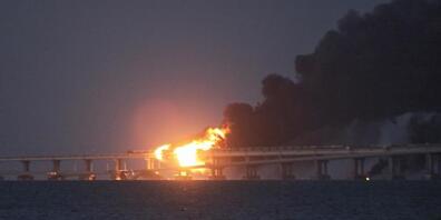 Die Suche nach den Köpfen hinter der Explosion der einzigen Verbindungsbrücke zwischen Russland und der von Moskau annektierten Halbinsel Krim läuft auf Hochtouren. Foto: Uncredited/AP/dpa
