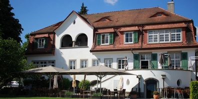 Die Villa wird ab 1. Mai 2023 übergeben.