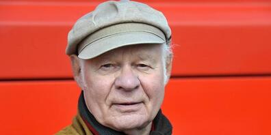 ARCHIV - Der Schauspieler Ralf Wolter, aufgenommen am Rande der Dreharbeiten des Kinofilms «Bis zum Horizont, dann links!». Der Schauspieler ist tot. Das bestätigte seine Ehefrau der Deutschen Presse-Agentur am 14.10.2022 in München. Weitere Angab...