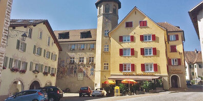 Schule für Gestaltung Graubünden im Zentrum von Maienfeld.