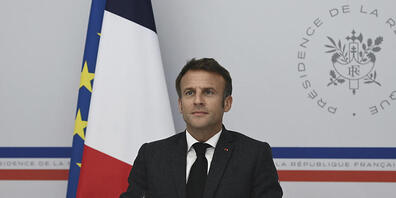 Der französische Präsident Emmanuel Macron hat Berlin vor dem Hintergrund der deutschen Gaspreisbremse zu europäischer "Solidarität" aufgerufen. Nationale Alleingänge führten zu "Verzerrungen auf dem europäischen Kontinent." (Archivbild)