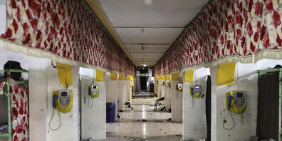 dpatopbilder - Bei einem Großbrand in dem Gefängnis, in dem politische Gefangene und Regierungsgegner untergebracht sind, kamen nach Angaben der iranischen Justiz vier Insassen ums Leben. Foto: Koosha Mahshid Falahi/Mizan News Agency/AP/dpa