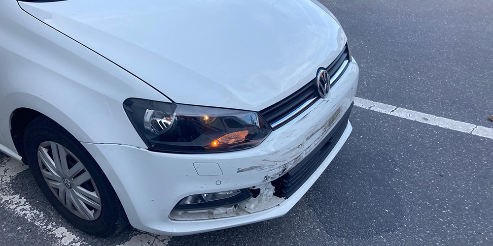 Ein 88-Jähriger hatte den vortrittsberechtigten Töfffahrer übersehen und es kam zur Kollision. 