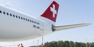 Die Fluggesellschaft Swiss stellt neue Flight Attendants ein, um im nächsten Sommer wieder mehr Flüge anbieten zu können. (Archivbild)