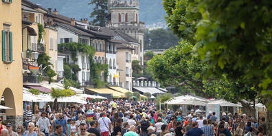An Feiertagen könnten im Tessin schon bald mehr Läden geöffnet sein. Der Tessiner Grosse Rat hat am Dienstag einer weiteren Liberalisierung der Ladenöffnungszeiten zugestimmt. (Archivbild)