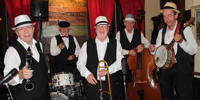 Der Chicago Hot Club wird am Mittwoch zünftig einheizen. 