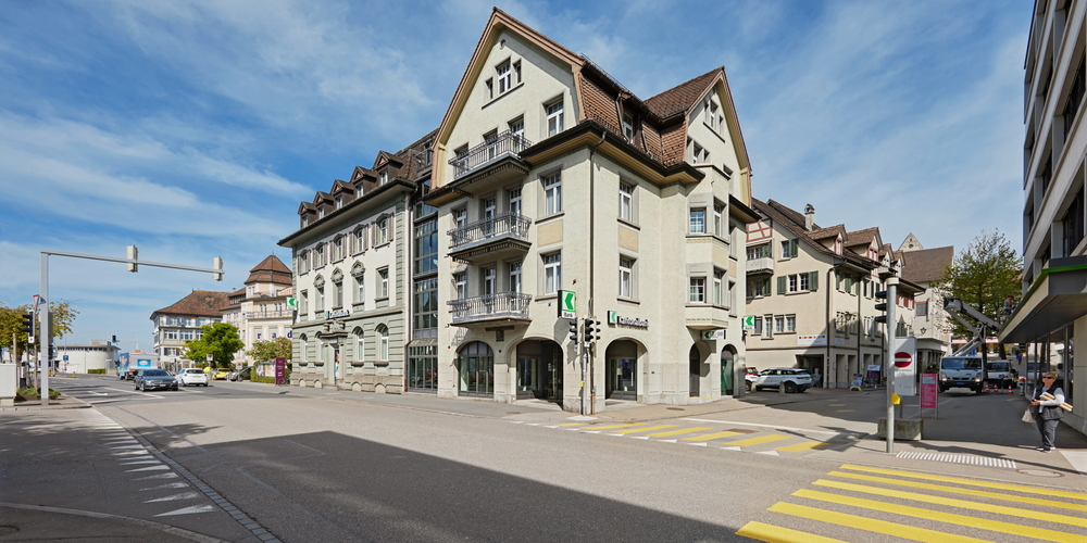 Die SGKB-Filiale Rapperswil-Jona an der Bahnhofstrasse in Rapperswil.