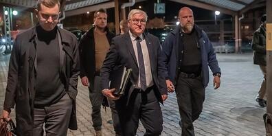 Überraschungsbesuch in Kiew: Der deutsche Bundespräsident Steinmeier ist in der Ukraine eingetroffen. Foto: Michael Kappeler/dpa