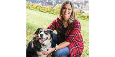 Martina Winzeler liebt die täglichen Spaziergänge mit der Hündin Nala. Die Gassirunden führen durch Felder und Wälder rund um Thayngen, wie beispielsweise hier auf dem Chapf. 