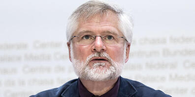 Der oberste Kantonsarzt Rudolf Hauri sieht den Peak der Corona-Herbstwelle zwar noch nicht erreicht. Trotzdem sei das Gesundheitssystem derzeit nicht akut gefährdet: "Es gibt derzeit keine Indizien, dass es zu einer massiven Überlastung kommt." (A...