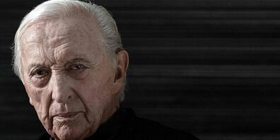 ARCHIV - Der französische Maler Pierre Soulages ist im Alter von 102 Jahren gestorben. Foto: Joel Saget/AFP/dpa