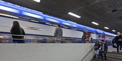 Ein Fünftel mehr Fahrgäste haben im ersten Halbjahr 2022 das ZVV-Nachtnetz genutzt. (Symbolbild)