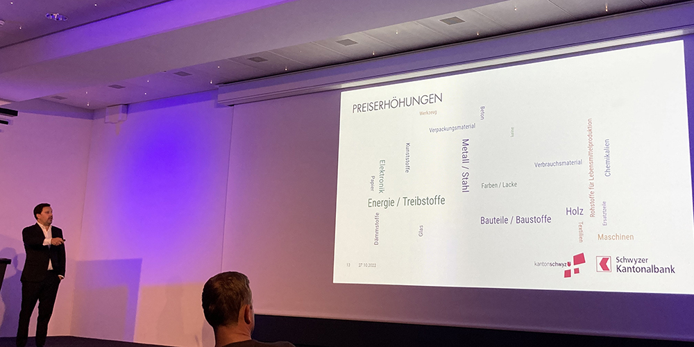 Thomas Rühl, CIO SZKB, bei der Präsentation der PMI-Umfrage.