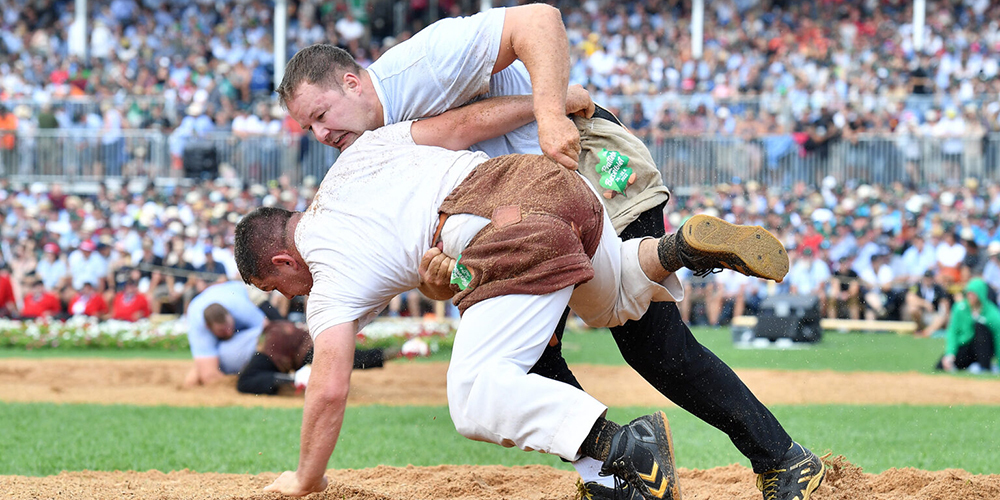 Christian Schuler bodigt am ESAF 2022 Gustav Steffen.