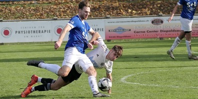 Daniel Lässer konnte sich nicht immer gegen die giftigen Abwehrspieler des SV Schaffhausen durchsetzen