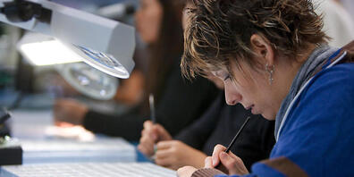 Ein Uno-Fachausschuss empfiehlt der Schweiz, mehr zu unternehmen für gleiche Löhne für Mann und Frau. (Themenbild)