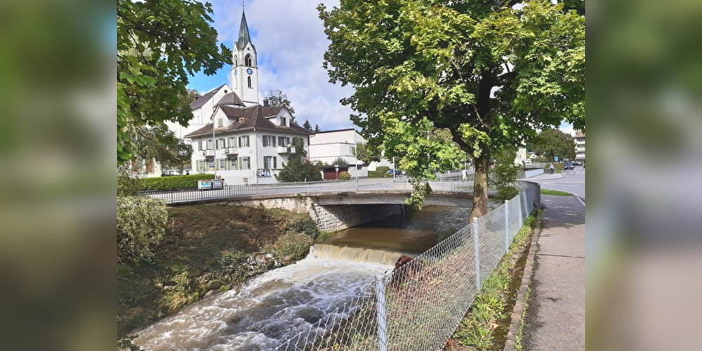 Unterhalb der Schachenbrücke sind beidseitig auf einer Länge von rund 30 Metern die Mauern instand zu stellen.
