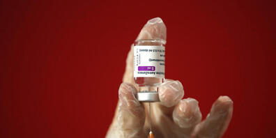 Das Zulassungsgesuch für einen Covid-Impfstoff hatte AstraZeneca zurückgezogen. Nun wurde eine Prophylaxe durch Swissmedic zugelassen. (Archivbild)