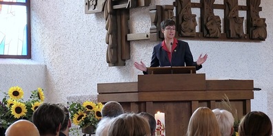 Pfarrerin Manuela Schäfer bei ihrer Abschiedsmesse nach zwölfjähriger Tätigkeit in Berneck