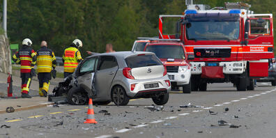 Grossaufgebot der Rettungskräfte wegen Unfall.