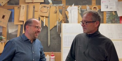 Marc Künzle (links) und Heinz Baumann von der möbelmanufaktur 1980 ag.