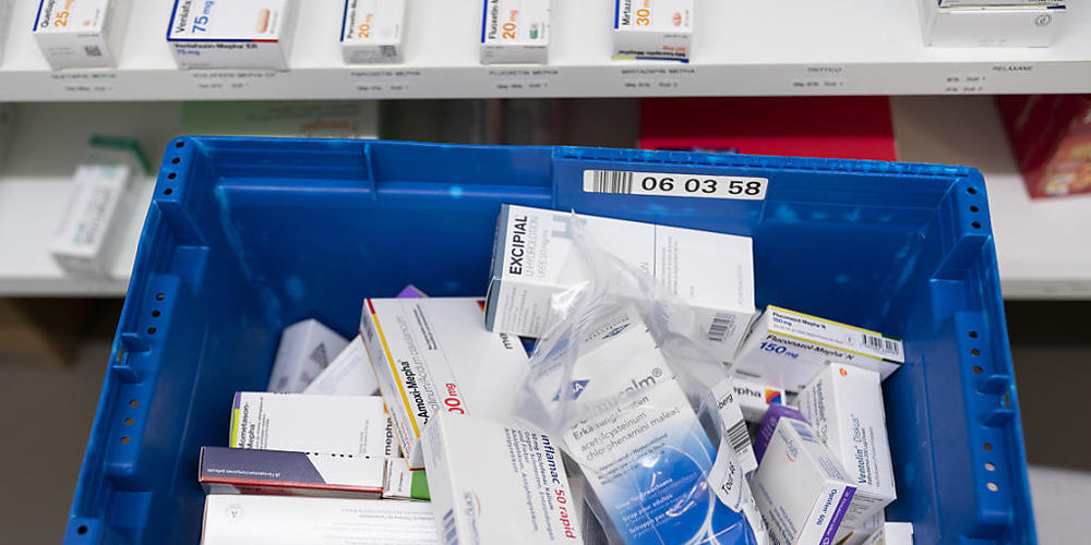 Die Kantonsapotheke Zürich soll in eine Aktiengesellschaft umgewandelt um dem Universitätsspital Zürich (USZ) übertragen werden. Der Kantonsrat hat das dafür notwendige Gesetz am Montag beraten. (Symbolbild)