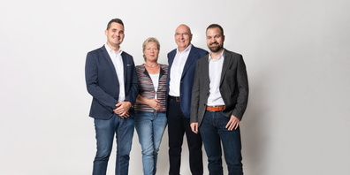 Ursula und Bruno Eschenmoser übergeben das Unternehmen an Fabian und Michel rückwirkend per 1. Januar 2022. 