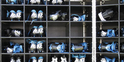 Nike hat noch viele Schuhe an Lager. (Archivbild)